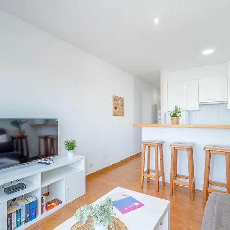 Apart-rent Bahia 0021 * אמפוריבראבה